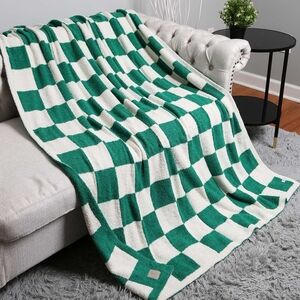 Green CheckerBoard Patterned Two Tone Blanket Design Reversible Throw